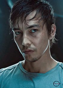 Sen Mitsuji
as Shūn Kenzaki