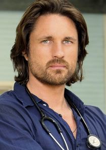 Martin Henderson
as Ben Keeton