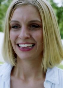 Julia Crockett
as Sarah Barnes