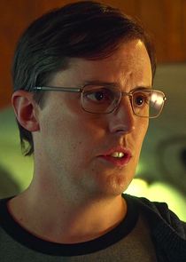 Josh Vokey
as Scott Smith