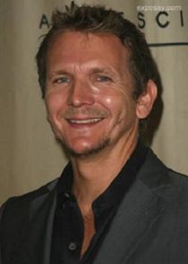 Sebastian Roché
as Kurt Mendel