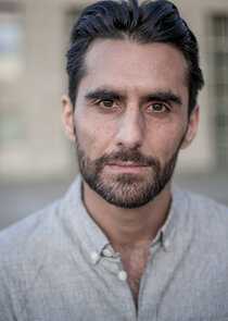 Murat Seven
as Serkan Bulut