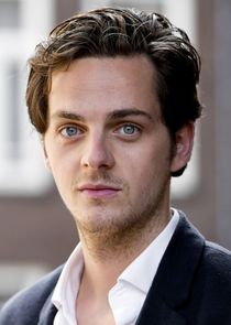 Yannick van de Velde
as Lars van Marken