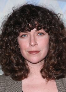 Jen Tullock
as Devon Scout-Hale