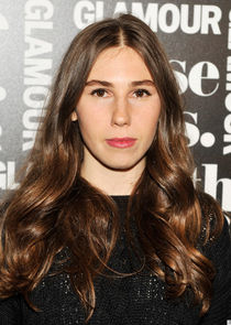 Zosia Mamet
as AJ