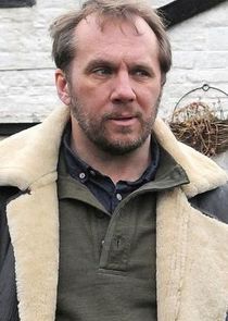 Dean Andrews
as Robbie