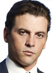 Skeet Ulrich
as Detective Rex Winters