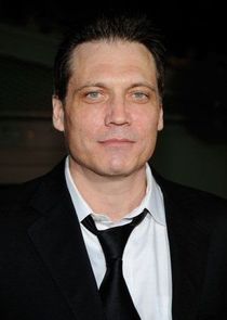 Holt McCallany
as Patrick 