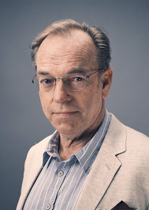 Hugo Weaving
as Glen Mathieson