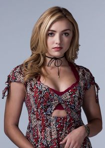 Peyton List
as Olivia