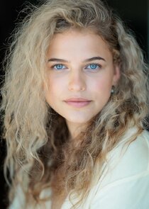 Clare Hughes
as Lisa Miles