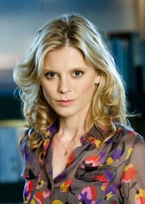 Emilia Fox
as Dr. Nikki Alexander
