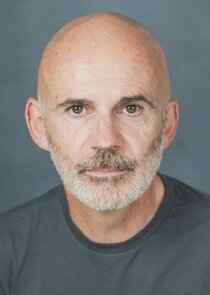 Arwel Gruffydd
as Berwyn/Fanny Apple