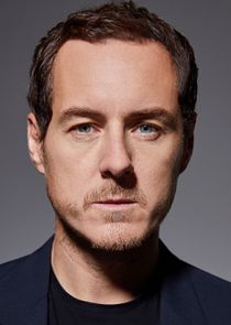 Andrew Knott
as Alfonso