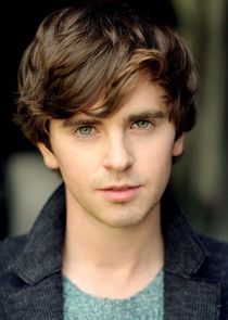 Freddie Highmore
as Stefano Giraldi