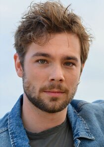 Carlos Cuevas
as Salai