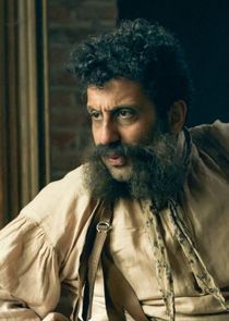 Adeel Akhtar
as Monsieur Thénardier