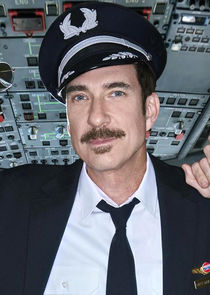 Dylan McDermott
as Captain Dave Pratman