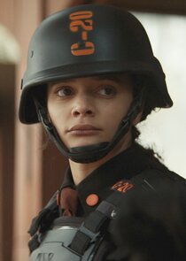 Sasha Lane
as Hunter C-20