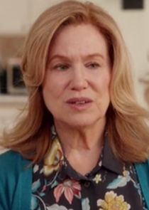 Mary Kay Place
as Marilyn Bamford