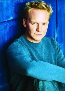 Jonathan Torrens
as Remi Nadeau
