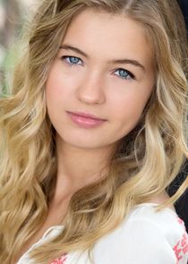 Olivia Welch
as Julie Devereaux