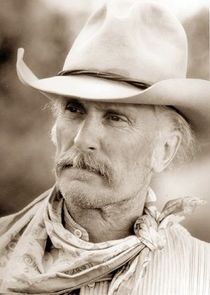 Robert Duvall
as Augustus 'Gus' McCrae