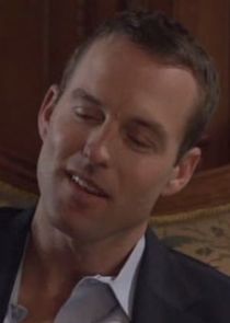 Gunner Wright
as Tom