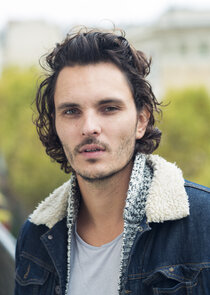 Tom Hygreck
as André Zirnheld