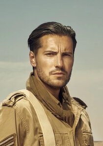 Jacob Ifan
as Pat Riley