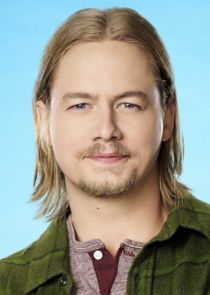 Christoph Sanders
as Kyle Anderson