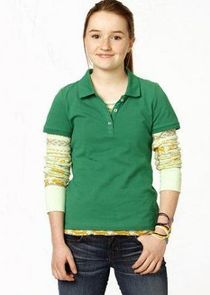 Kaitlyn Dever
as Eve Baxter