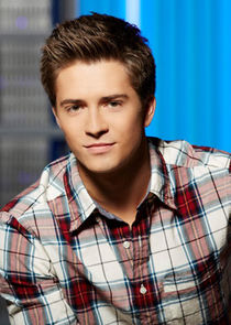 Billy Unger
as Chase Davenport
