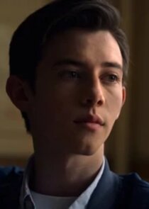 Griffin Gluck
as Gabe