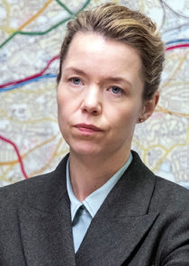Anna Maxwell Martin
as DCS Patricia Carmichael