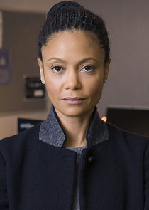 Thandiwe Newton
as DCI Roseanne 
