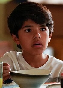Mateo Fernandez
as Adrian Salazar