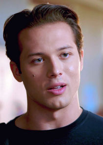Leo Howard
as Ethan Machado