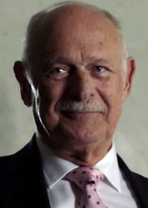 Gerald McRaney
as Red Bama Sr.