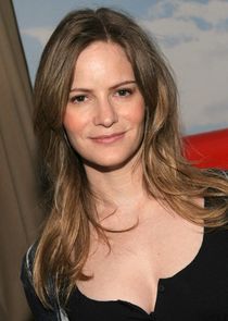 Jennifer Jason Leigh
as Darla Debusher