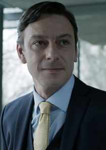 Enzo Cilenti
as Jeremy Lake