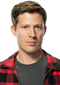 Zach Gilford
as Ben Walker