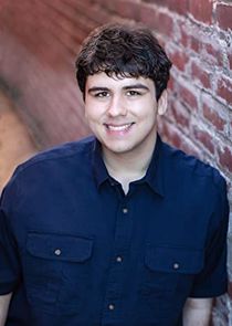 Kevin Valdez
as Louie King