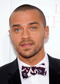 Jesse Williams
as Joe Ryan