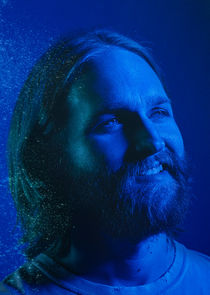 Wyatt Russell
as Sean 
