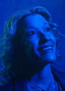 Linda Emond
as Connie Mills