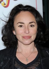 Samantha Spiro
as Detective Taylor