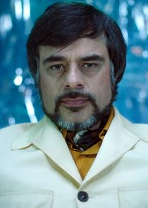 Jemaine Clement
as Oliver Bird