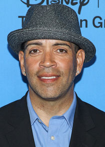 Luis Antonio Ramos
as Antonio