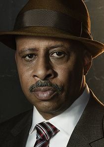 Ruben Santiago-Hudson
as Lt. Charles Dawson